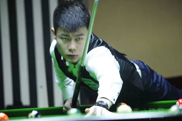 前锋球员在 前锋球员在