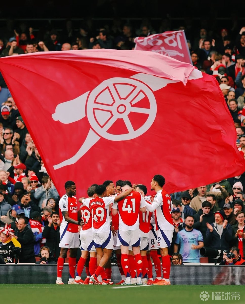 台内撕扯 台内撕扯